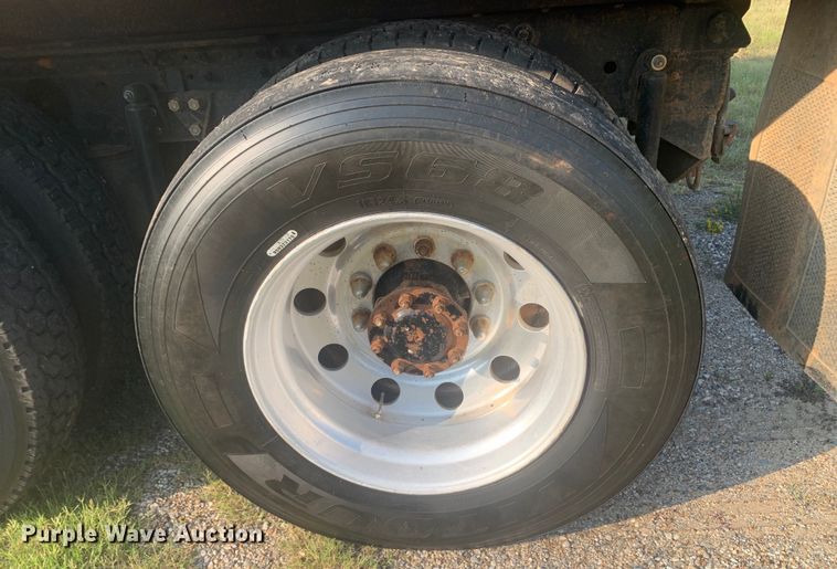 image for item DP8772 2009 Mack CHU613 dump truck