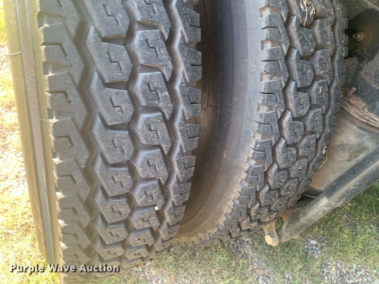 image for item DP8772 2009 Mack CHU613 dump truck