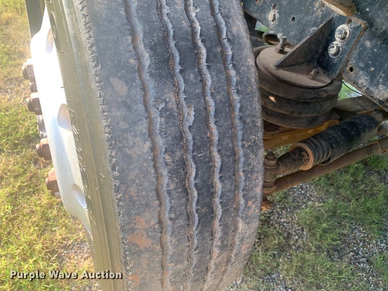 image for item DP8772 2009 Mack CHU613 dump truck