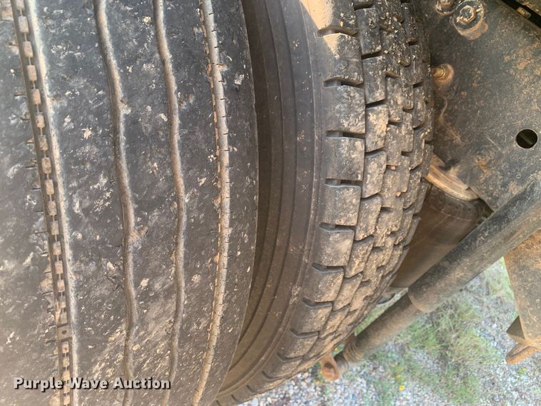 image for item DP8772 2009 Mack CHU613 dump truck