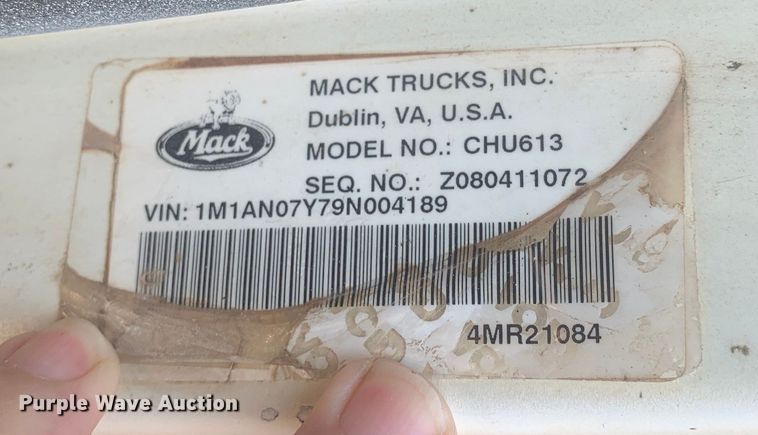 image for item DP8772 2009 Mack CHU613 dump truck