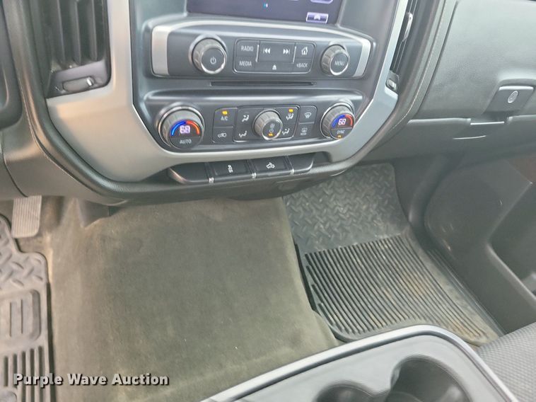 image for item DR4385 2017 GMC Sierra 1500 SL Double Cab pickup truck