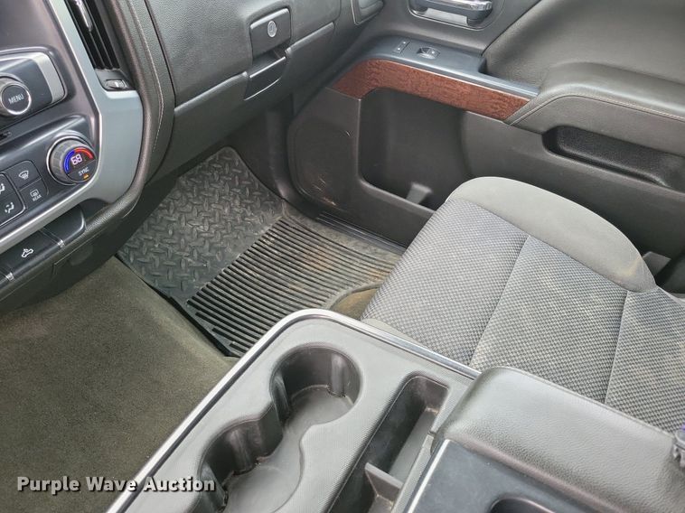 image for item DR4385 2017 GMC Sierra 1500 SL Double Cab pickup truck