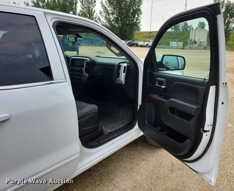 image for item DR4385 2017 GMC Sierra 1500 SL Double Cab pickup truck