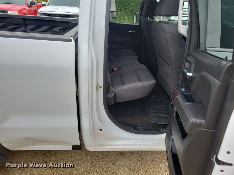 image for item DR4385 2017 GMC Sierra 1500 SL Double Cab pickup truck