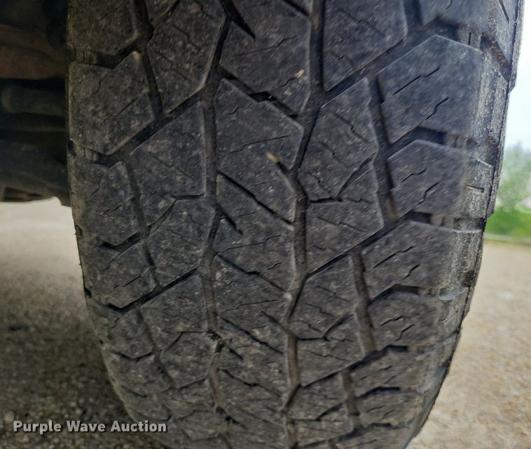 image for item DR4385 2017 GMC Sierra 1500 SL Double Cab pickup truck