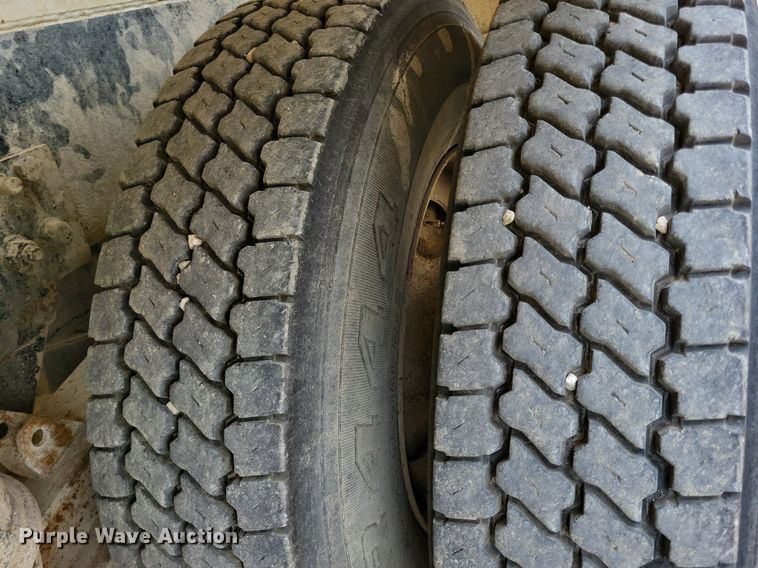 image for item DR4388 2001 Kenworth W900B ready mix truck