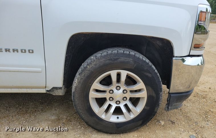 image for item DR4396 2017 Chevrolet  Silverado 1500 Double Cab pickup truck