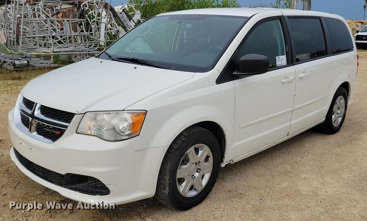 image for item DR4398 2013 Dodge Grand Caravan van