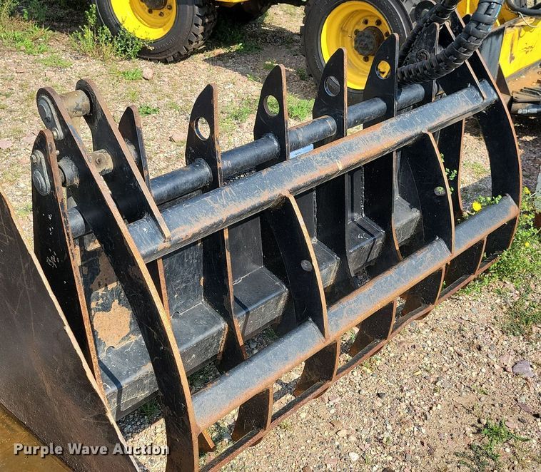 image for item DR4428 Quick Attach skid steer grapple bucket