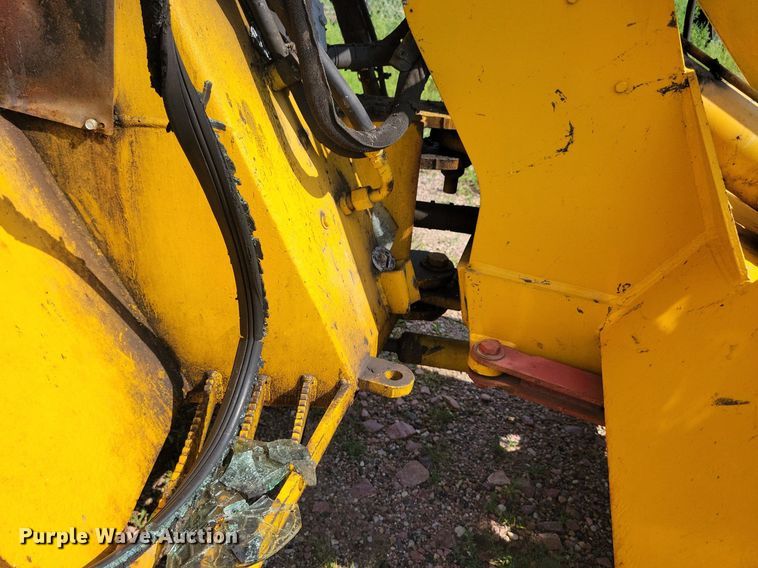 image for item DR4430 1997 NMC Wollard Swinger AG2000 wheel loader