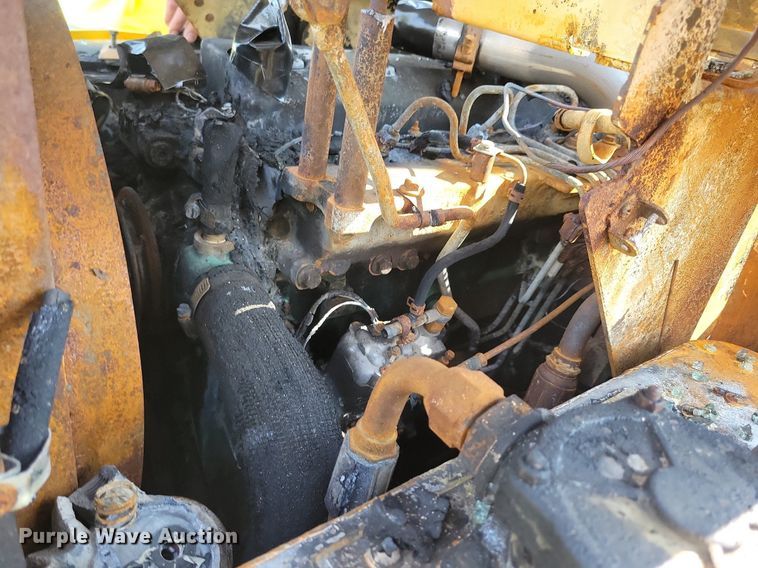 image for item DR4430 1997 NMC Wollard Swinger AG2000 wheel loader