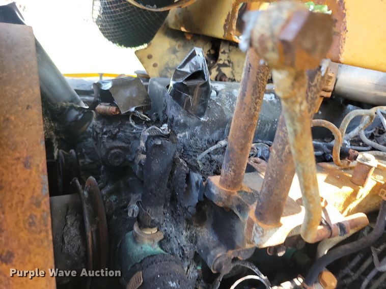 image for item DR4430 1997 NMC Wollard Swinger AG2000 wheel loader