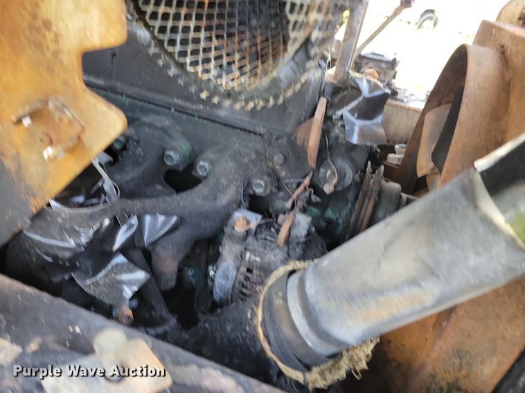 image for item DR4430 1997 NMC Wollard Swinger AG2000 wheel loader