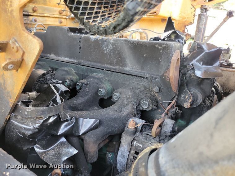 image for item DR4430 1997 NMC Wollard Swinger AG2000 wheel loader