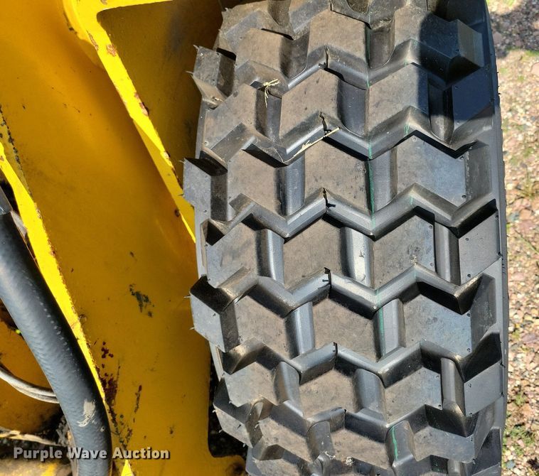 image for item DR4430 1997 NMC Wollard Swinger AG2000 wheel loader
