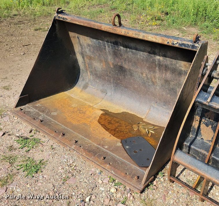 image for item DR4430 1997 NMC Wollard Swinger AG2000 wheel loader