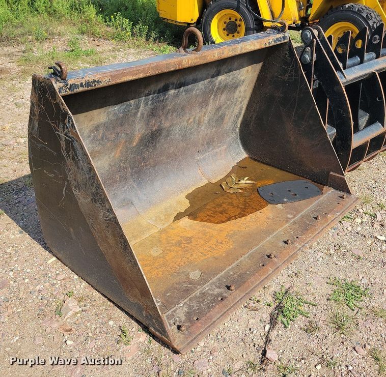 image for item DR4430 1997 NMC Wollard Swinger AG2000 wheel loader