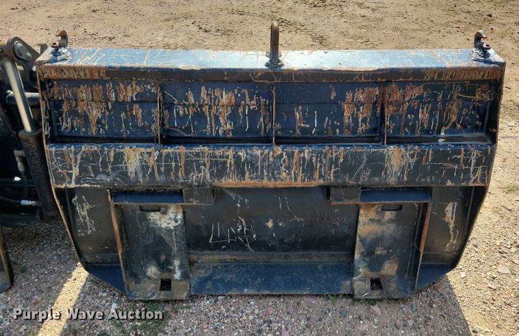 image for item DR4430 1997 NMC Wollard Swinger AG2000 wheel loader