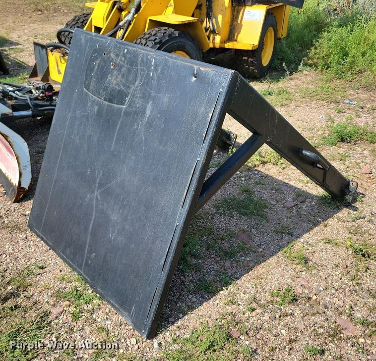 image for item DR4430 1997 NMC Wollard Swinger AG2000 wheel loader