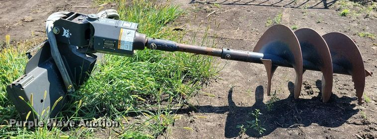 image for item DR4432 2013 Bobcat 15C skid steer auger