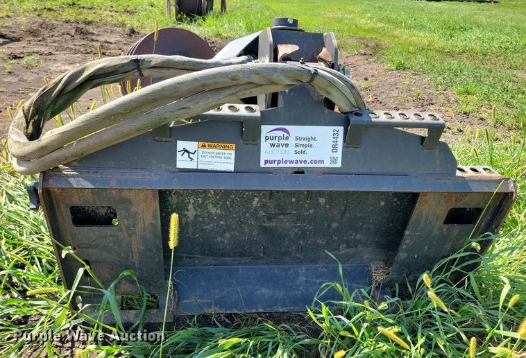 image for item DR4432 2013 Bobcat 15C skid steer auger