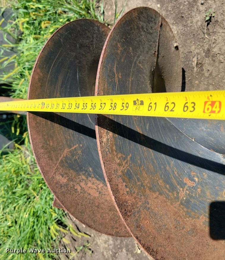 image for item DR4432 2013 Bobcat 15C skid steer auger