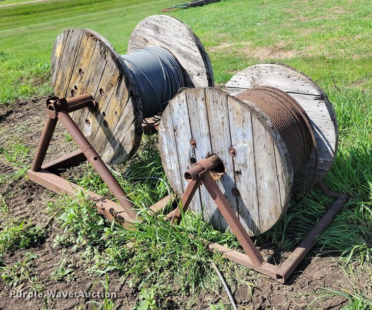 image for item DR4433 (2) spools of cable