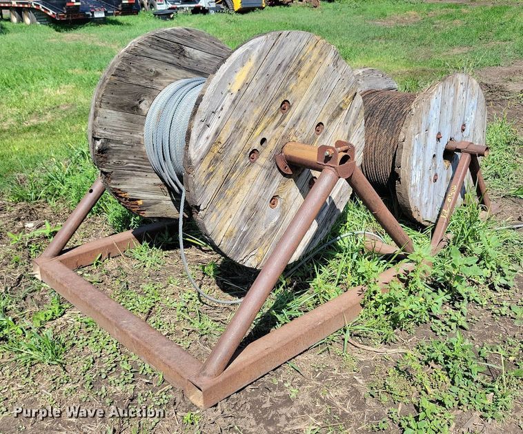 image for item DR4433 (2) spools of cable