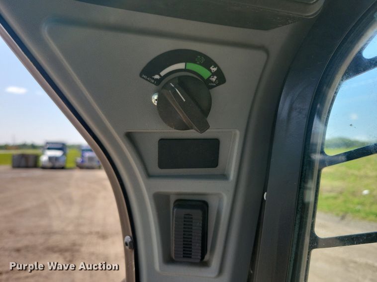 image for item DR4445 2019 Caterpillar 289D3 tracked skid steer loader