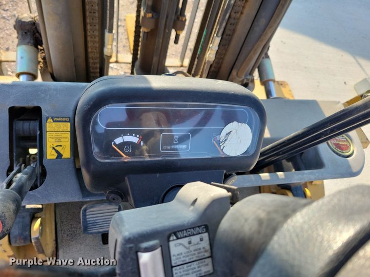 image for item DR4448 1997 Caterpillar GP25 forklift