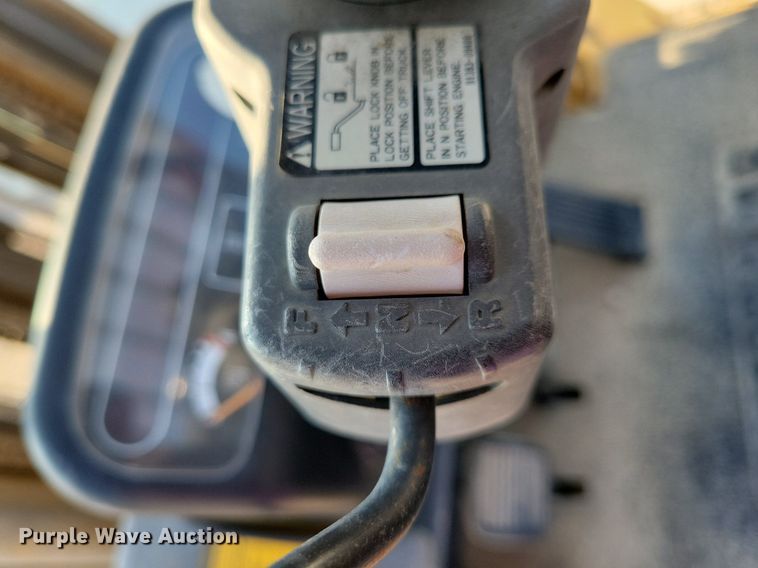 image for item DR4448 1997 Caterpillar GP25 forklift