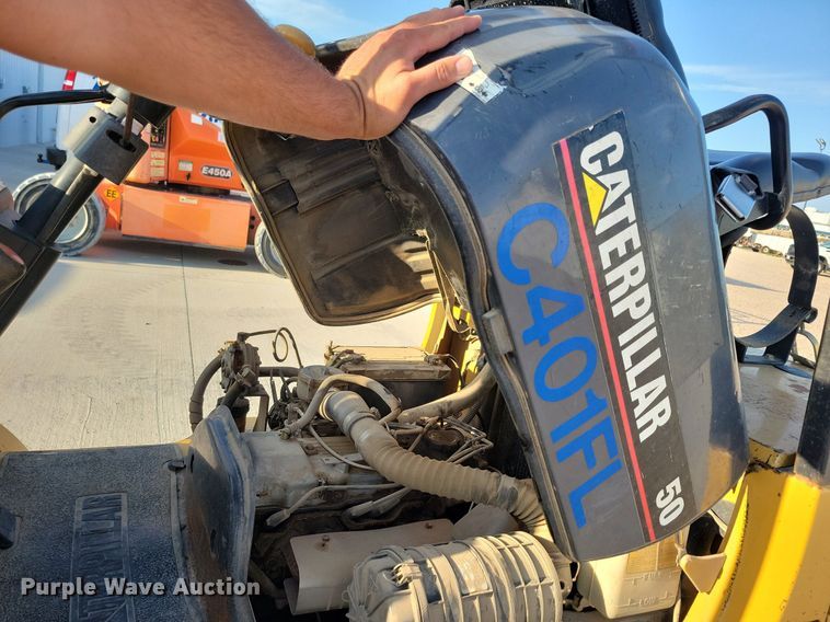 image for item DR4448 1997 Caterpillar GP25 forklift