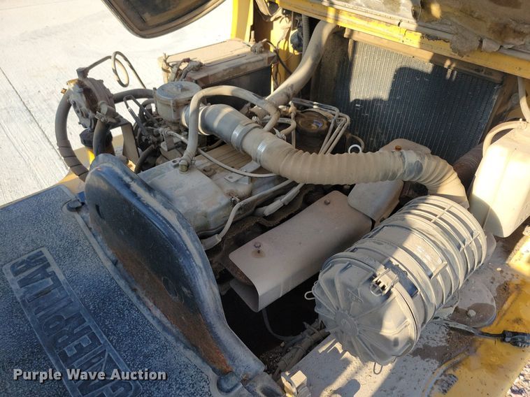 image for item DR4448 1997 Caterpillar GP25 forklift