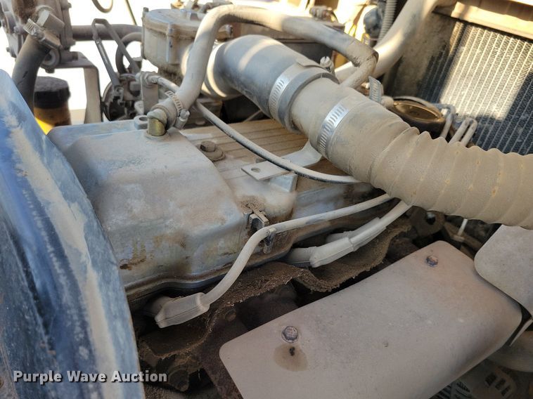 image for item DR4448 1997 Caterpillar GP25 forklift