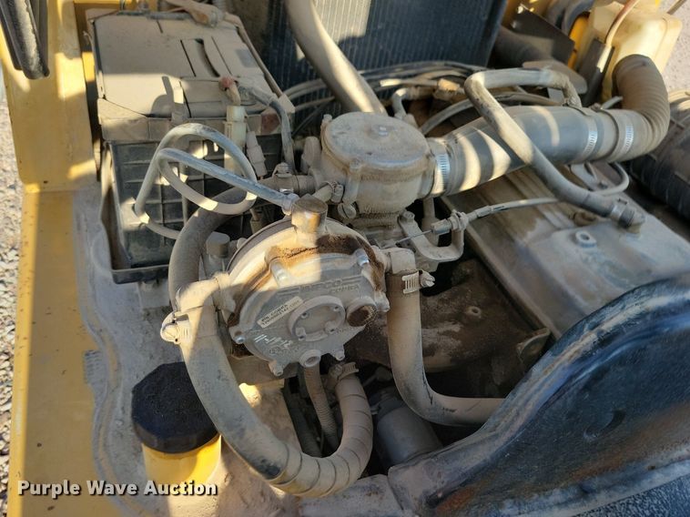 image for item DR4448 1997 Caterpillar GP25 forklift