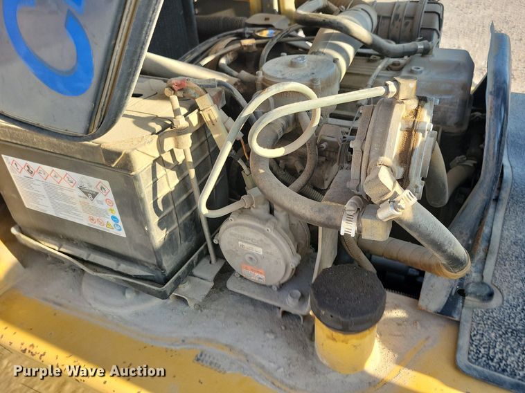 image for item DR4448 1997 Caterpillar GP25 forklift
