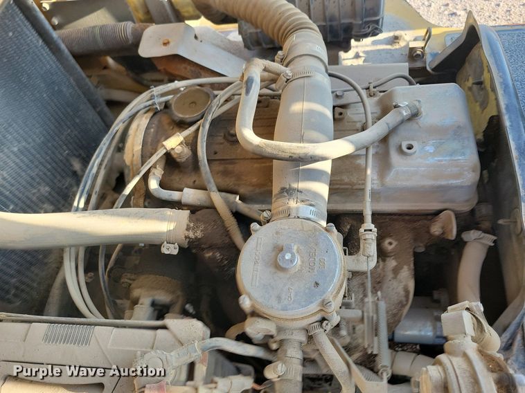 image for item DR4448 1997 Caterpillar GP25 forklift