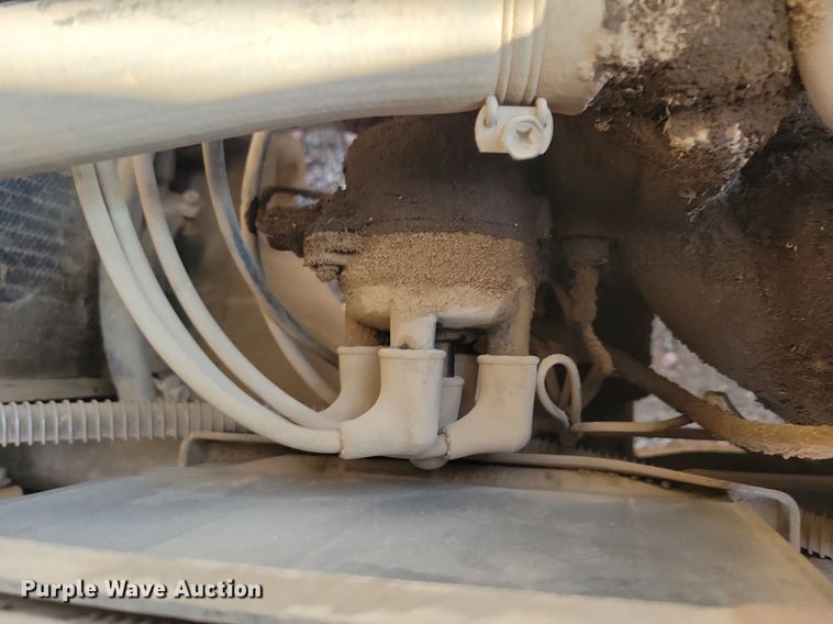 image for item DR4448 1997 Caterpillar GP25 forklift