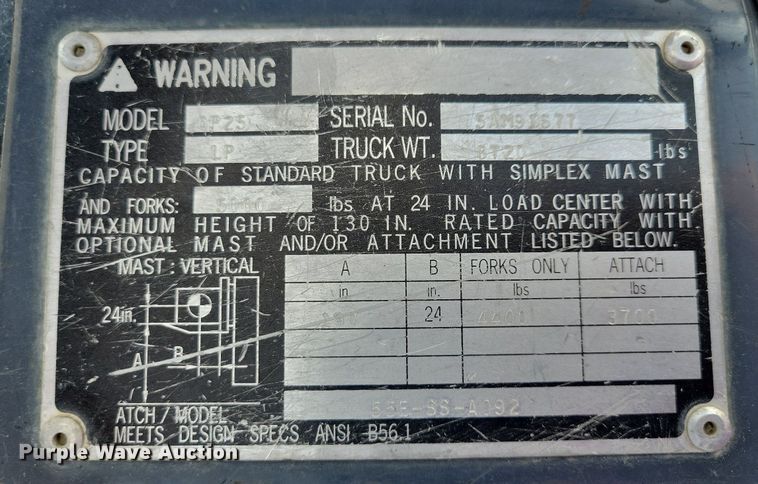 image for item DR4448 1997 Caterpillar GP25 forklift