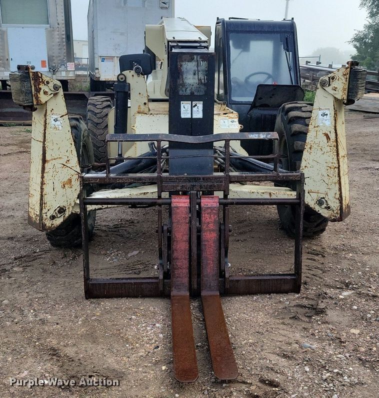 image for item DR4449 2003 Ingersoll-Rand VR-843C telehandler