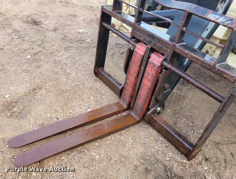 image for item DR4449 2003 Ingersoll-Rand VR-843C telehandler