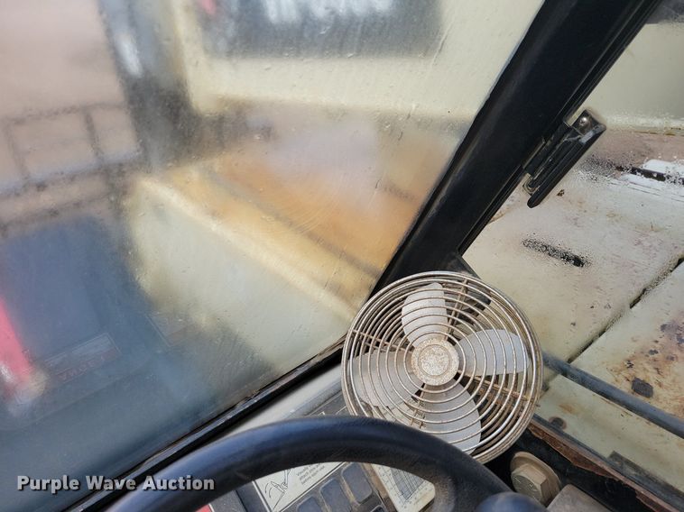 image for item DR4449 2003 Ingersoll-Rand VR-843C telehandler