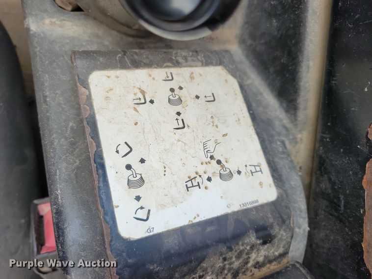 image for item DR4449 2003 Ingersoll-Rand VR-843C telehandler