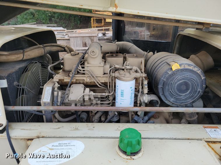 image for item DR4449 2003 Ingersoll-Rand VR-843C telehandler