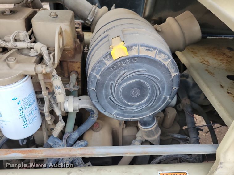 image for item DR4449 2003 Ingersoll-Rand VR-843C telehandler