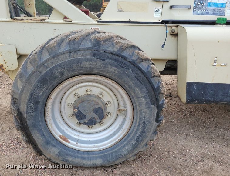 image for item DR4449 2003 Ingersoll-Rand VR-843C telehandler