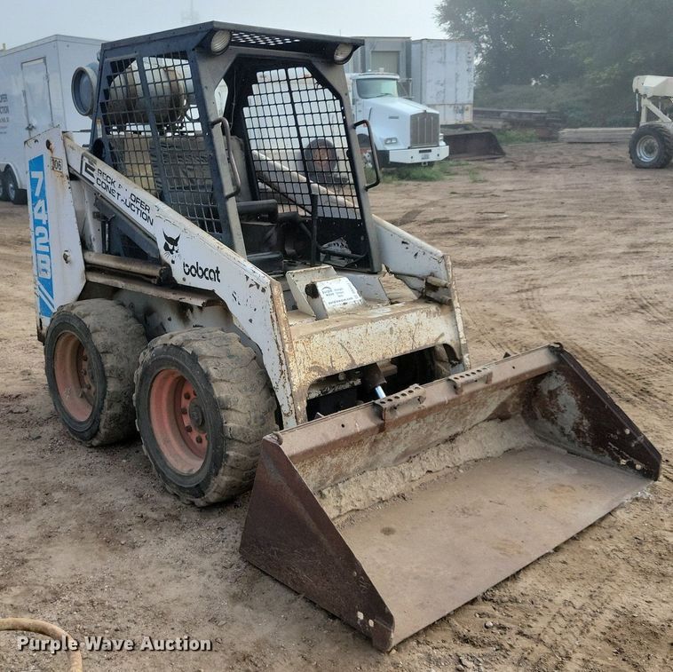 image for item DR4451 1993 Bobcat 742B skid steer loader