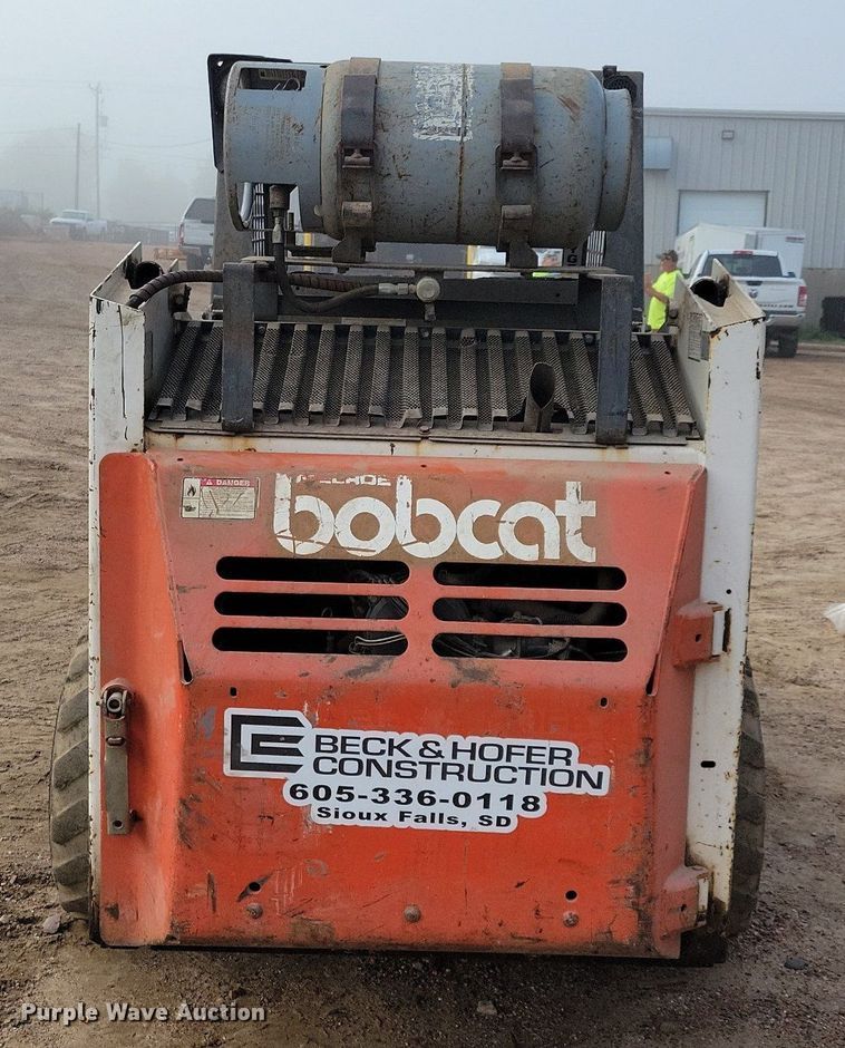 image for item DR4451 1993 Bobcat 742B skid steer loader