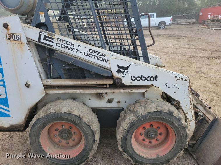 image for item DR4451 1993 Bobcat 742B skid steer loader